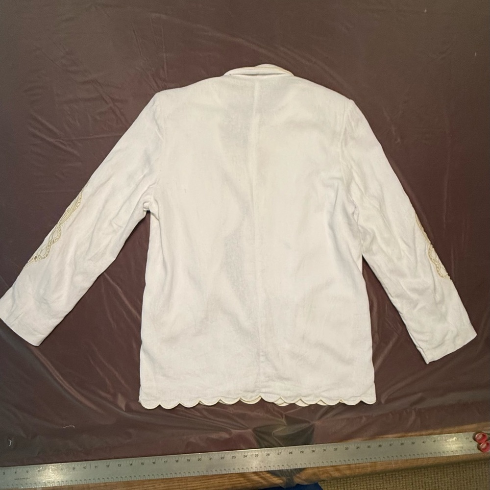 Joie White/Ivory Linen Blend Blazer w/Cream Embroidery Scallop Edges Small - Picture 3 of 11